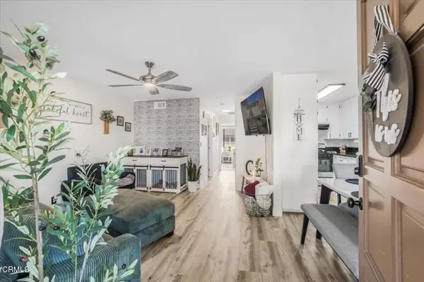 Ventura, CA 93003,717 Thoreau Ln Lane