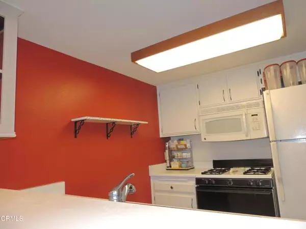 Oxnard, CA 93030,865 S B Street #L-2