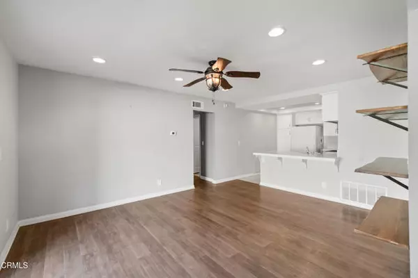 Ventura, CA 93003,6026 Sparrow Street