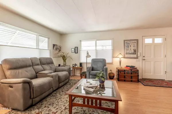 Ojai, CA 93023,950 Woodland Avenue #115