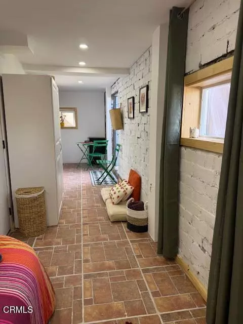 Ventura, CA 93001,1623 E Ocean Avenue