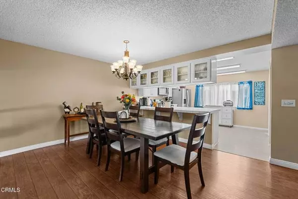 Tarzana (los Angeles), CA 91356,18360 Collins Street #L