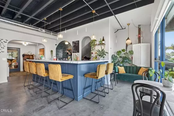 Ventura, CA 93003,4517 Market Street