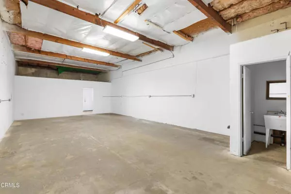 Ventura, CA 93003,2261 Palma Drive