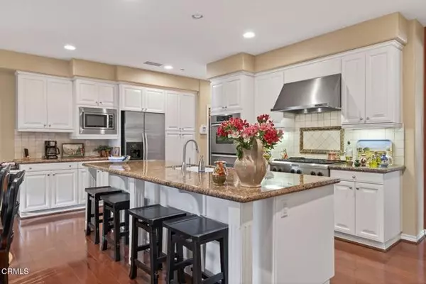 Oxnard, CA 93030,1337 Lustre Drive