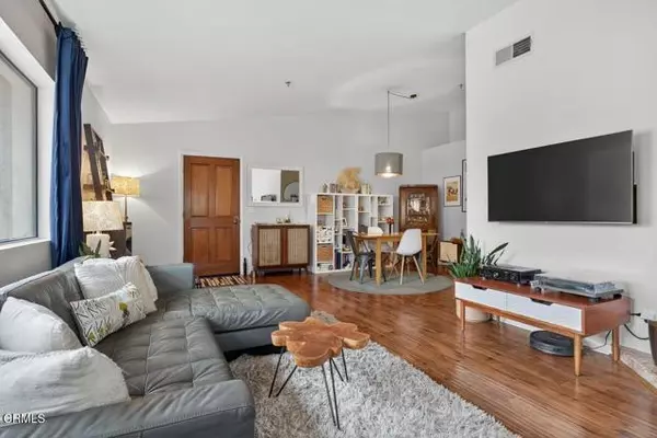 Ojai, CA 93023,848 Woodland Avenue #24