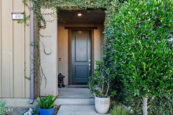 490 Jubilee Place, Santa Paula, CA 93060