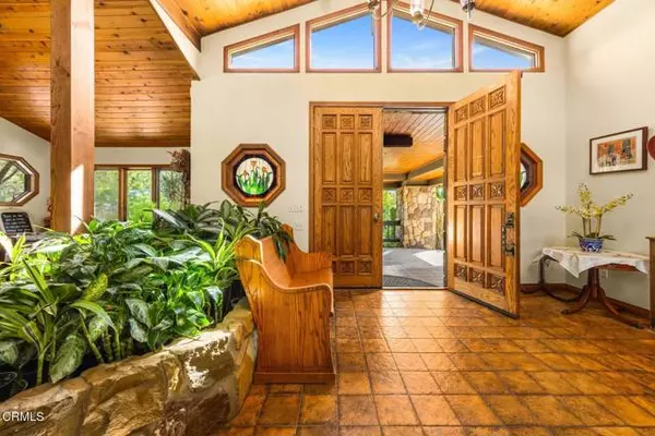 Oak View, CA 93022,10681 Encino Drive