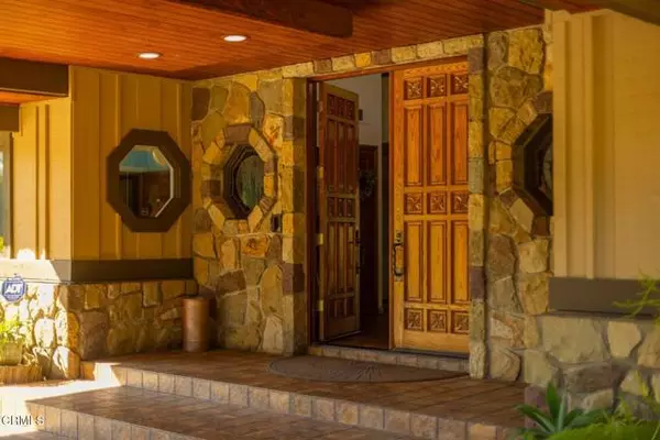 Oak View, CA 93022,10681 Encino Drive