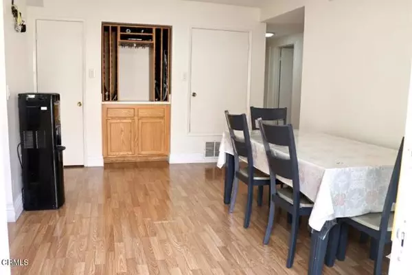 Ventura, CA 93004,8373 Wabash Street