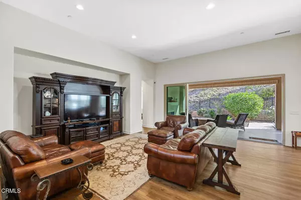 Camarillo, CA 93012,2188 Jovana Court