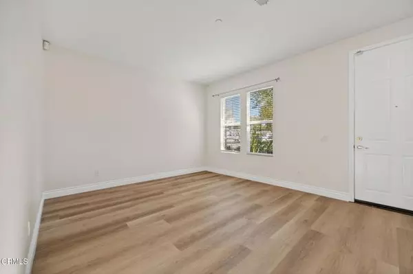 Oxnard, CA 93036,337 Feather River Place