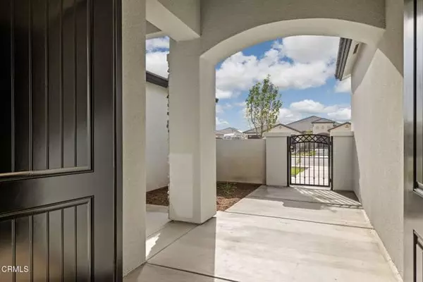 Bakersfield, CA 93314,8806 Roverton Court