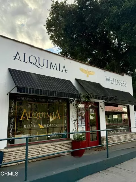 Ojai, CA 93023,445 W El Roblar Ave Drive