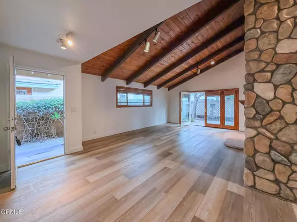 Oxnard, CA 93035,5142 Sandpiper Way