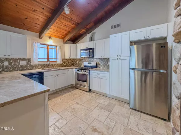 Oxnard, CA 93035,5142 Sandpiper Way