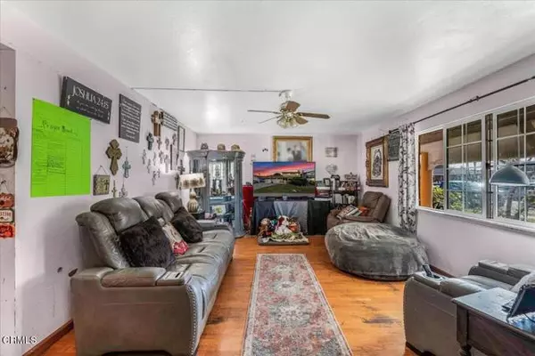 Oxnard, CA 93030,1211 W Robert Avenue