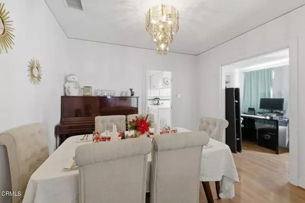 Ventura, CA 93001,55 Barry Drive