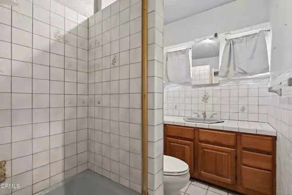 Ventura, CA 93001,676 Cedar Street