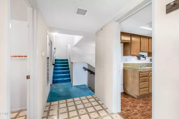 Thousand Oaks, CA 91360,3063 Marigold Place