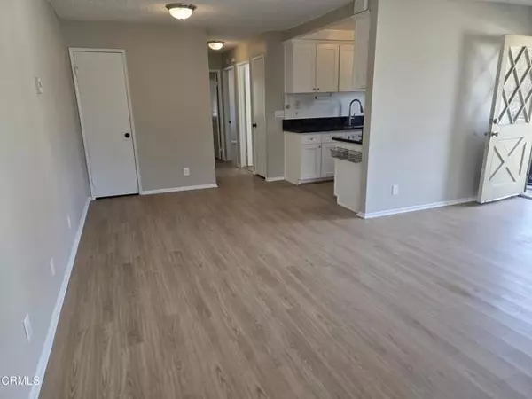 Port Hueneme, CA 93041,689 Halyard Street