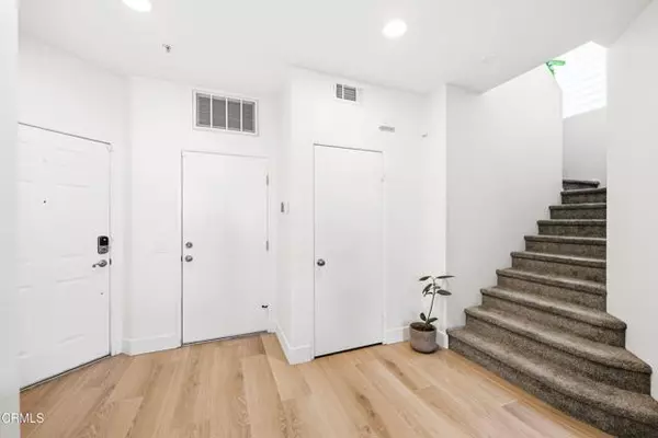 Oxnard, CA 93036,2108 Avila Place