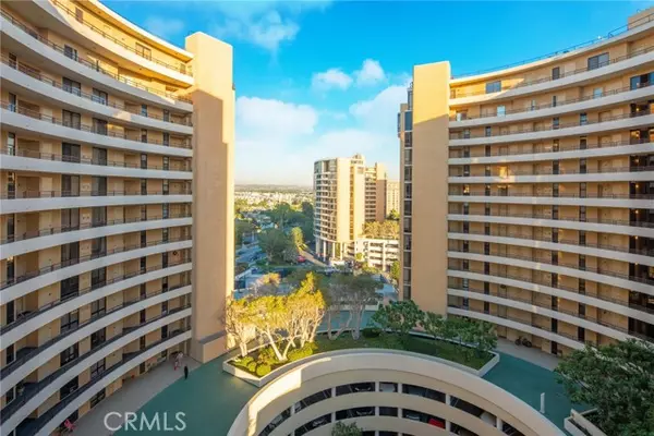 Marina Del Rey, CA 90292,4316 Marina City Dr #823