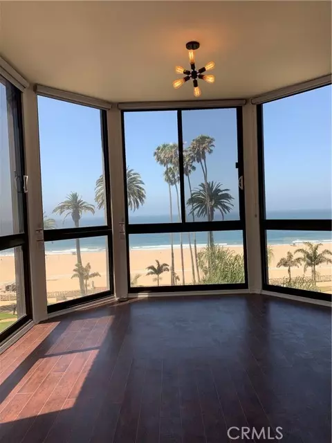 Santa Monica, CA 90403,1033 Ocean Avenue #401