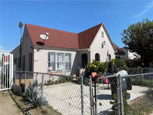 447 W 69th Street, Los Angeles, CA 90003