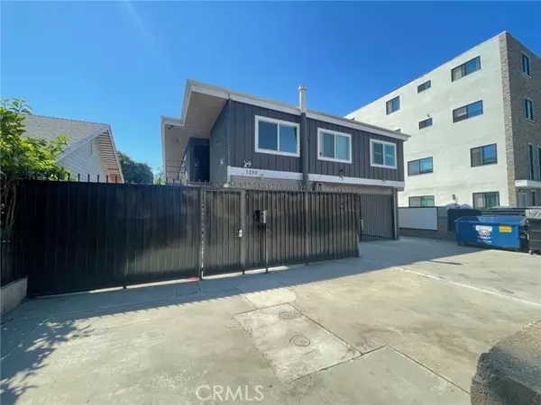 1250 W 37th Street #3, Los Angeles, CA 90007