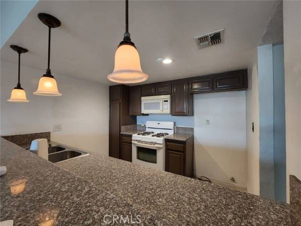 2061 Las Vegas Avenue #8, Pomona, CA 91767