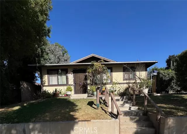 233 W 4th Street, San Dimas, CA 91773