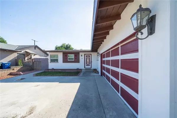 Glendora, CA 91740,214 E Colorado Avenue