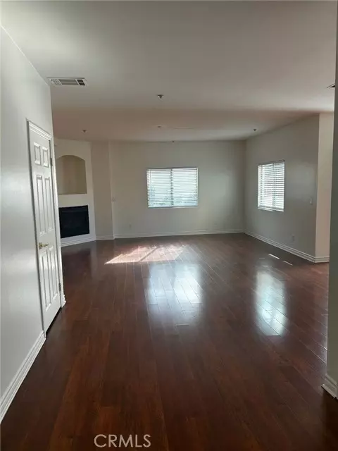 Panorama City (los Angeles), CA 91402,9201 Tobias Avenue #8