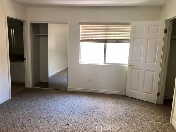 Panorama City (los Angeles), CA 91402,9201 Tobias Avenue #8