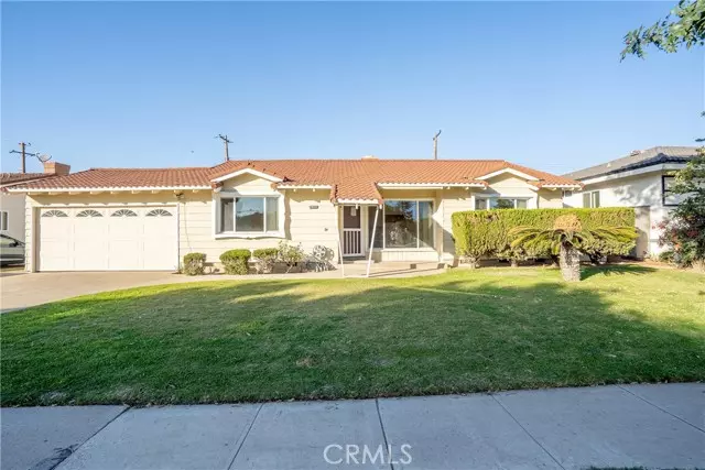 2031 Nutwood Avenue, Fullerton, CA 92831