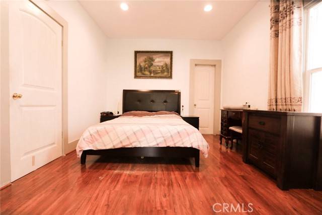 Pomona, CA 91766,688 E 11th Street