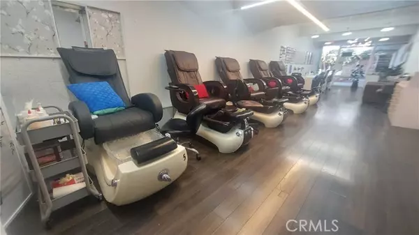 Sierra Madre, CA 91024,370 W Sierra Madre Boulevard