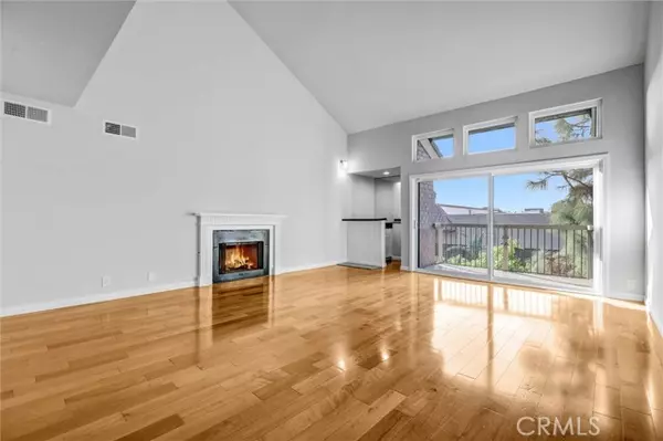Tarzana (los Angeles), CA 91356,18324 Clark Street #315