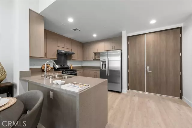 168 S Monterey Street #212, Alhambra, CA 91801
