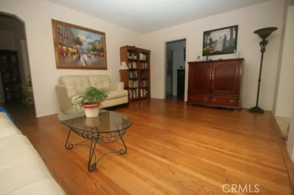 San Gabriel, CA 91775,8374 Doris Avenue