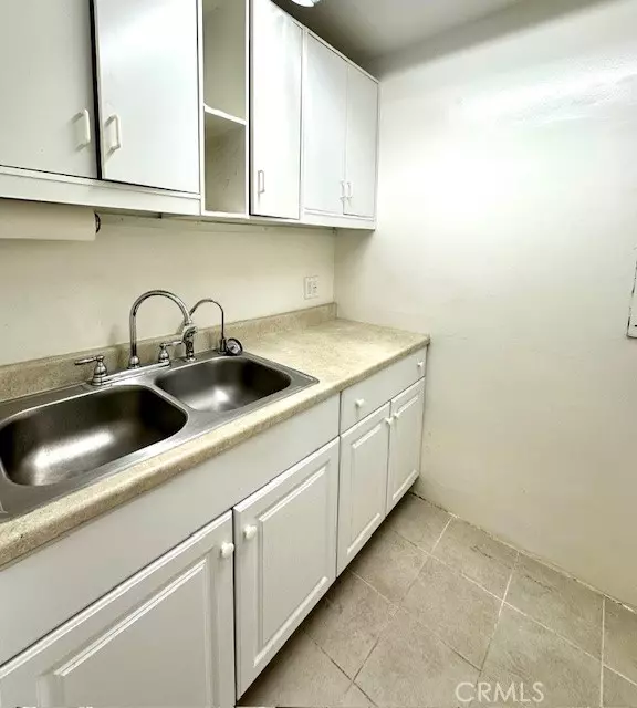 Glendale, CA 91205,801 Glendale Avenue