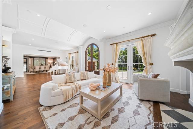Pasadena, CA 91105,325 W Bellevue Drive
