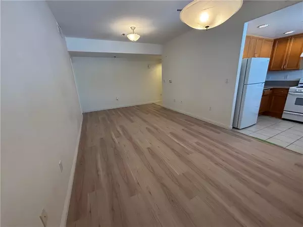 Alhambra, CA 91801,580 W Main Street #102