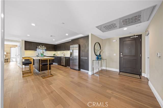 Los Angeles, CA 90005,2939 Leeward Avenue #415