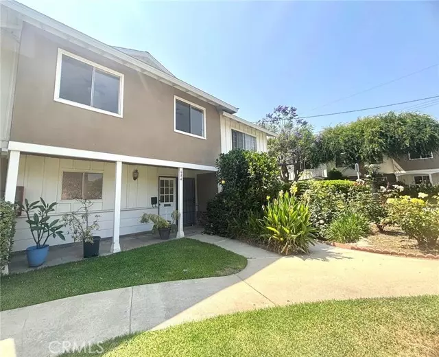 684 E Lee Place, Azusa, CA 91702