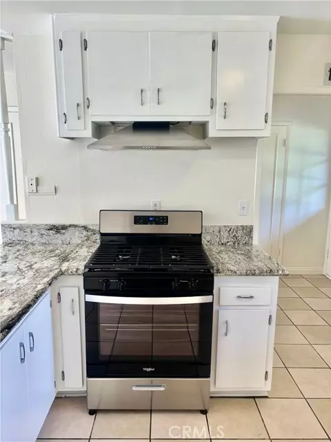 Azusa, CA 91702,684 E Lee Place