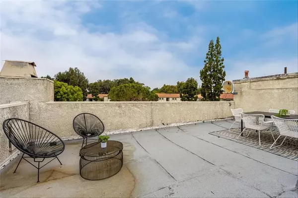 Redondo Beach, CA 90278,18204 Kingsdale Avenue