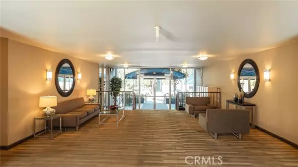 West Hollywood, CA 90069,927 N Kings Road #212