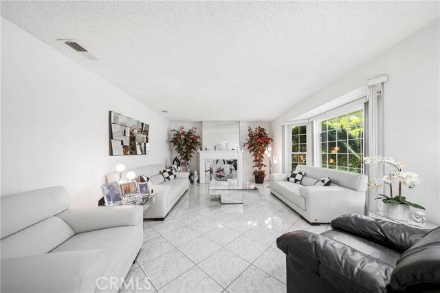 Pasadena, CA 91104,2030 Paloma Street